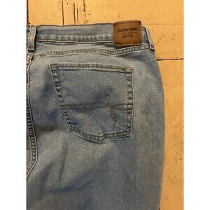 Denizen by Levi's womens jeans W 33 boyfriend light blue cuffs